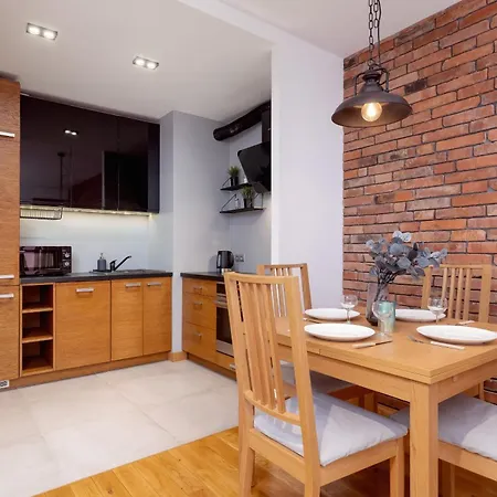 Industrial Apartment Fredry With Parking By Noclegi Renters Krakow Exterior photo