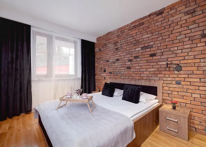 Industrial Apartment Fredry With Parking By Noclegi Renters