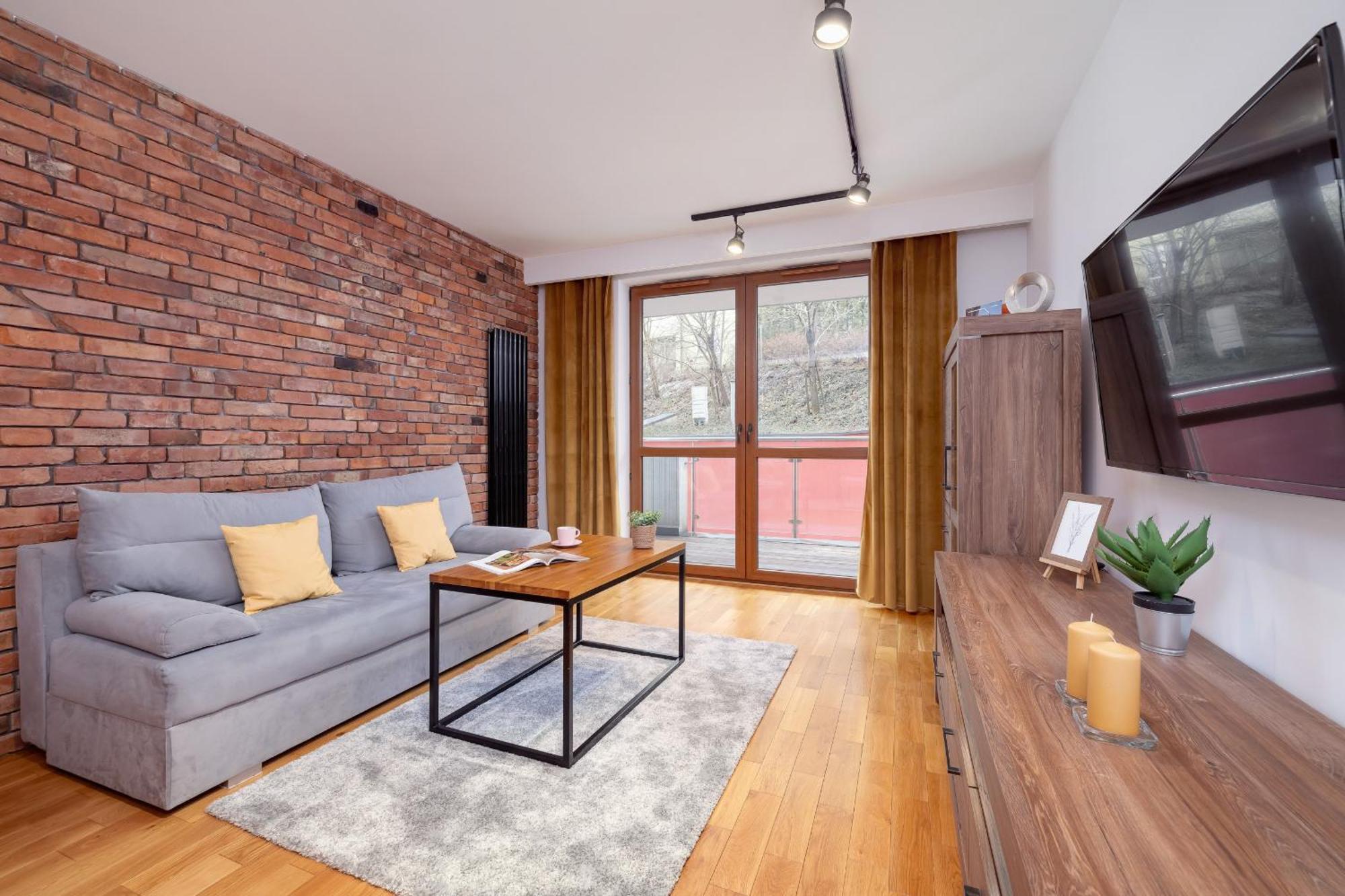Industrial Fredry With Parking By Renters * Краків