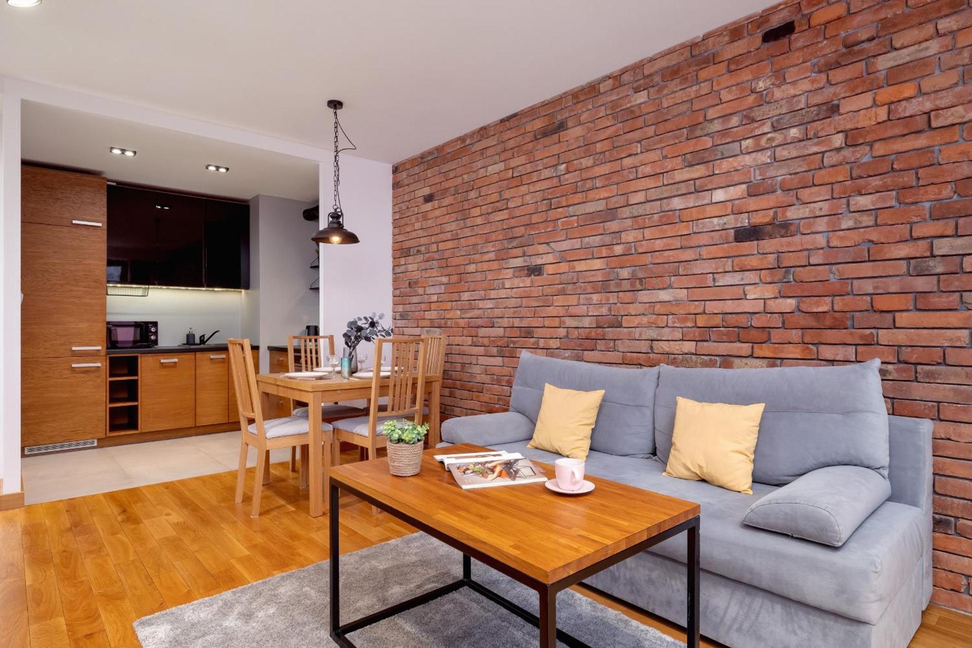 Industrial Fredry With Parking By Renters *
