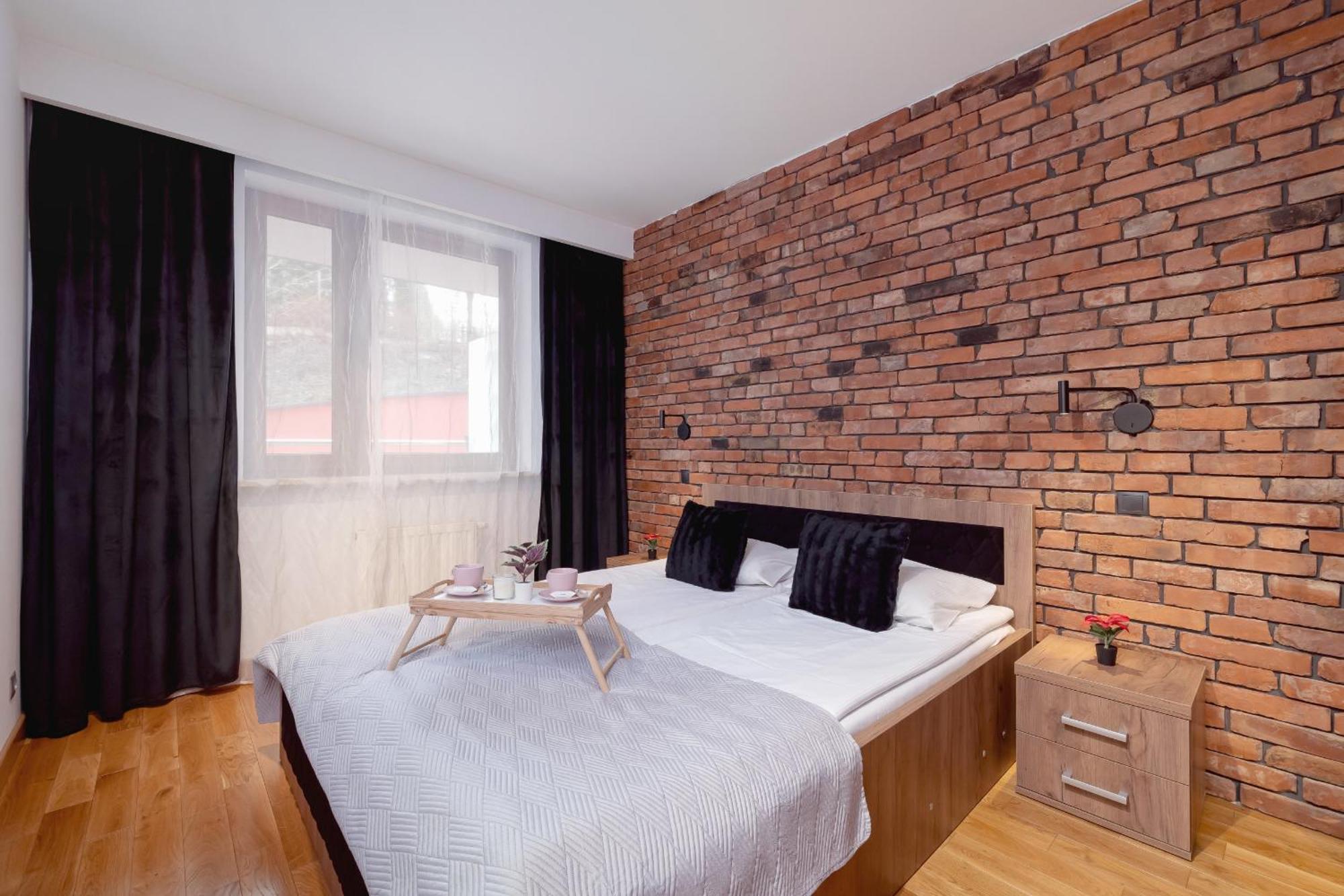 Industrial Fredry With Parking By Renters Апартаменти *